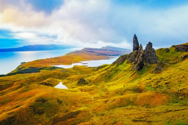 old-man-of-storr An t-Eilean
Sgitheanach ann
an iar-thuath na
h-Alba